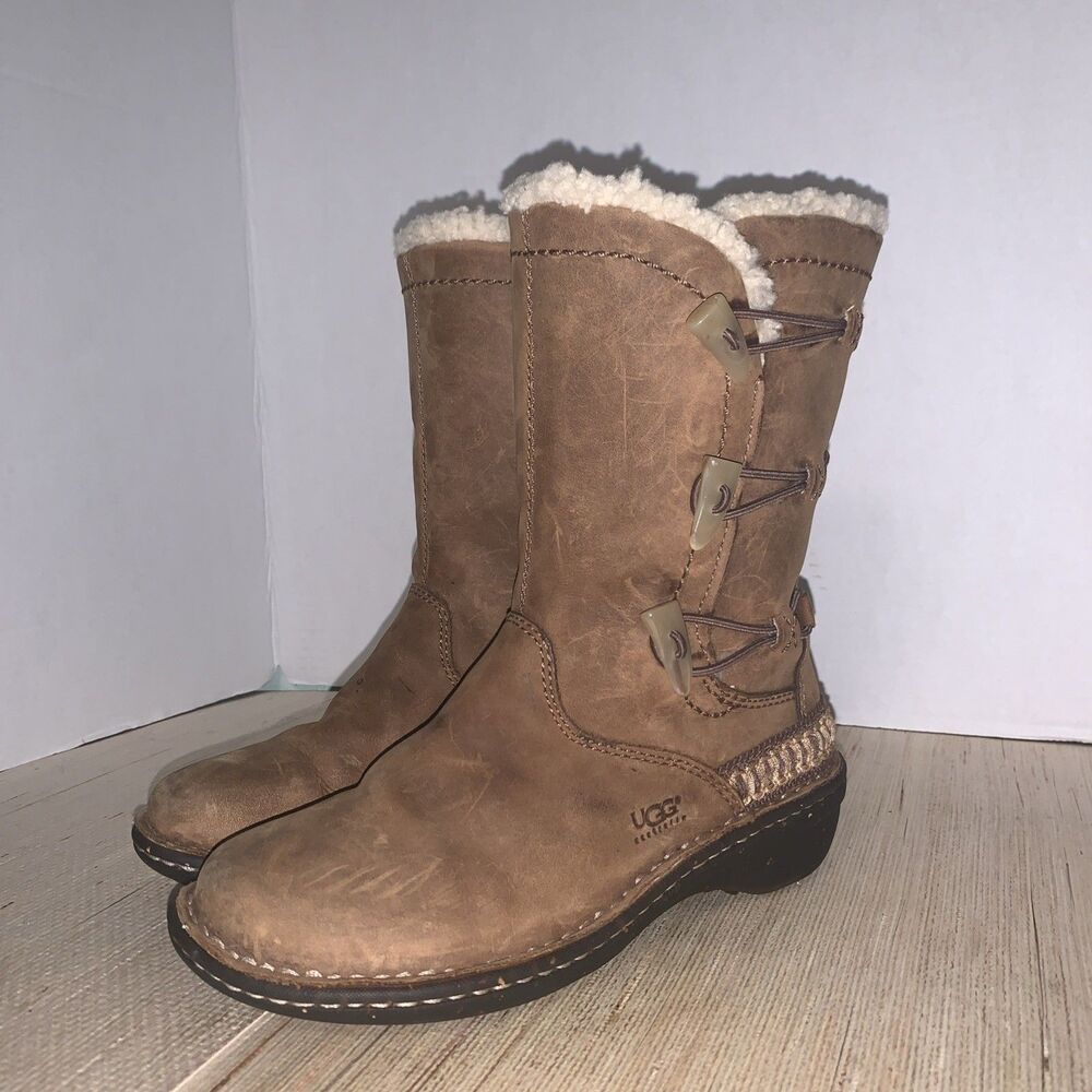UGG Kona Womens Size 6 Brown Outdoor Leather Shearling Lined Toggle Winter Boots